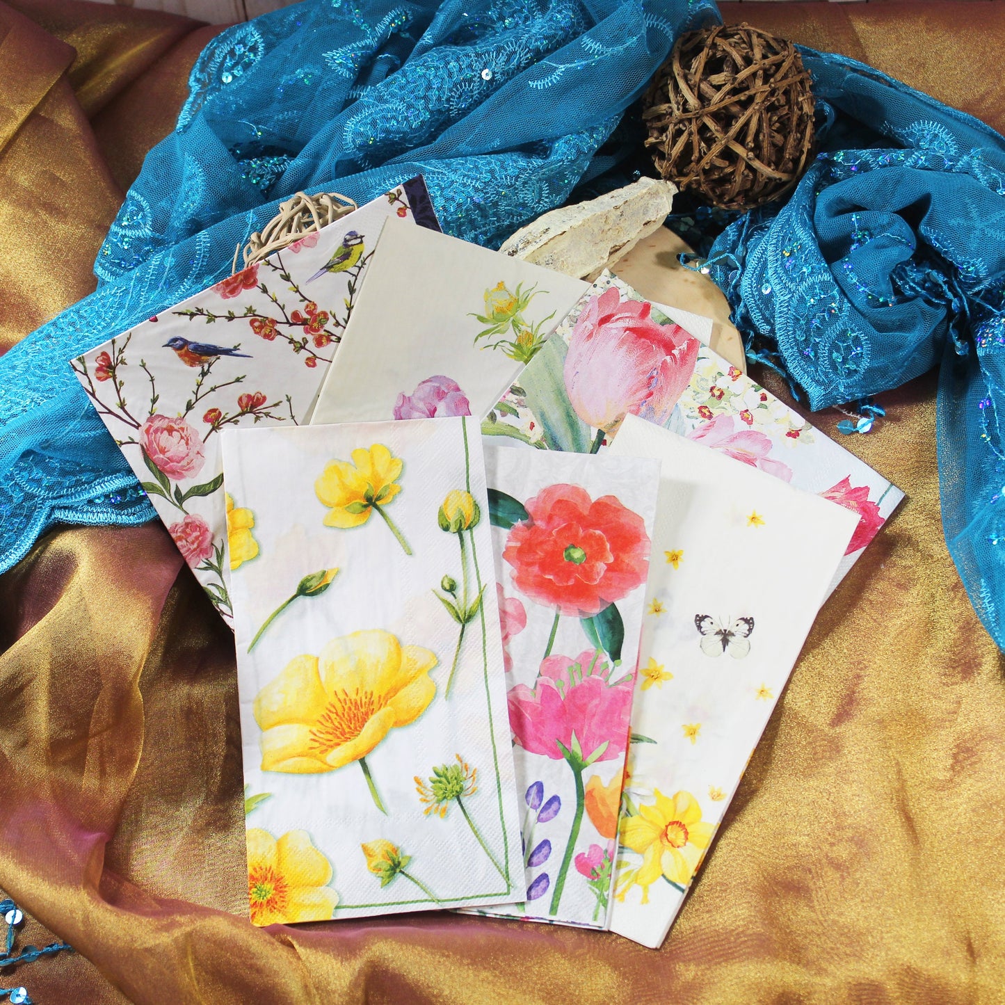 Decoupage Napkins 6 Assorted Floral Designs - Series 6