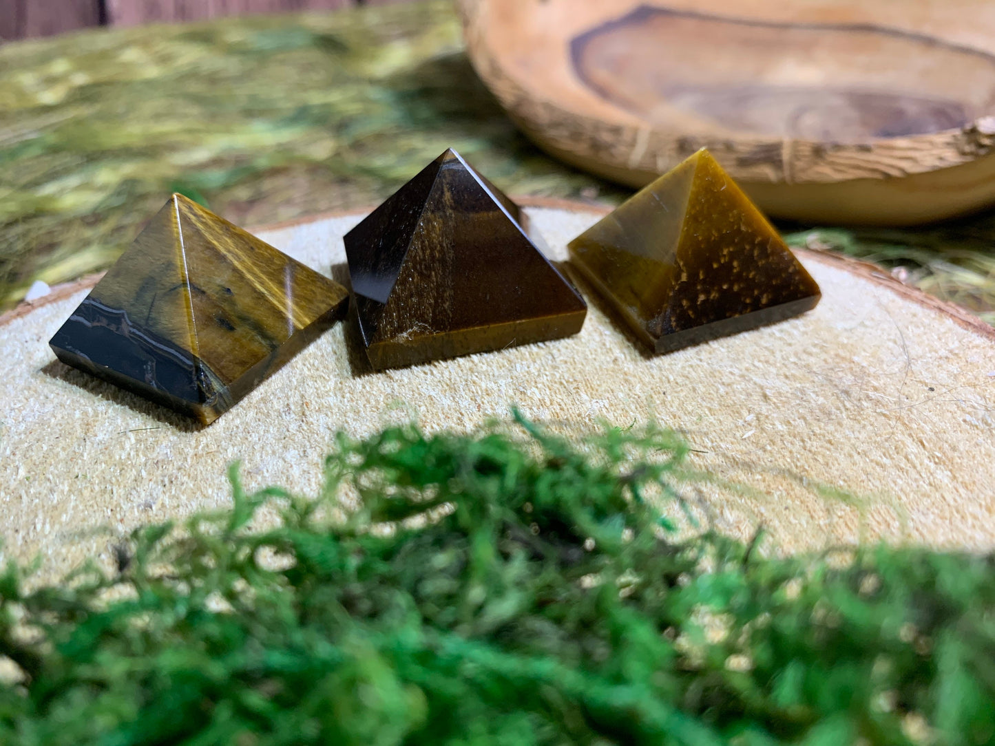 Tigers Eye Pyramid | Healing Crystals