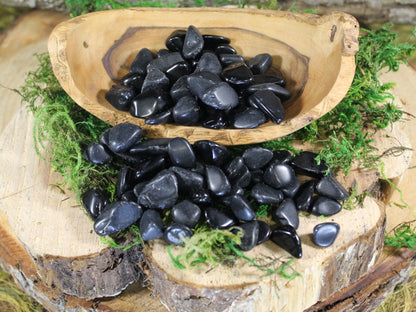 Obsidian Guardian: Tumbled Black Obsidian Healing Crystal for Spiritual Protection and Wiccan Practices